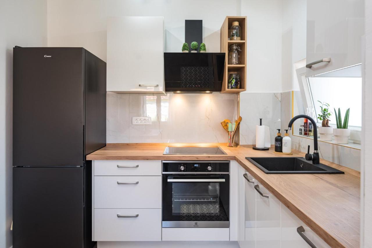 Apartment Mavi ซาดาร์ ภายนอก รูปภาพ